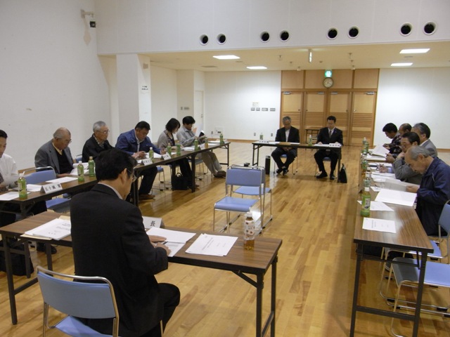 第5期雄武町総合計画（後期基本計画）第4回策定審議会の様子1